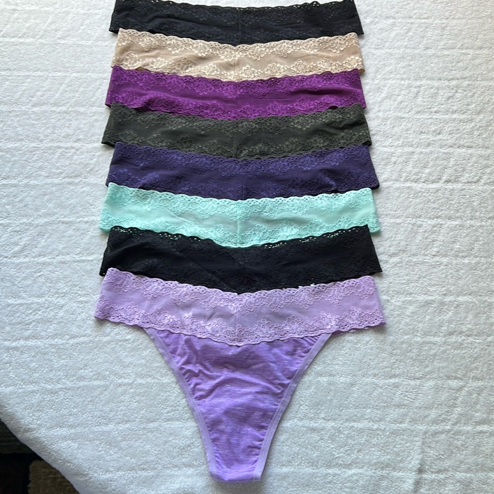 (8) Natori Bliss Perfection Thong